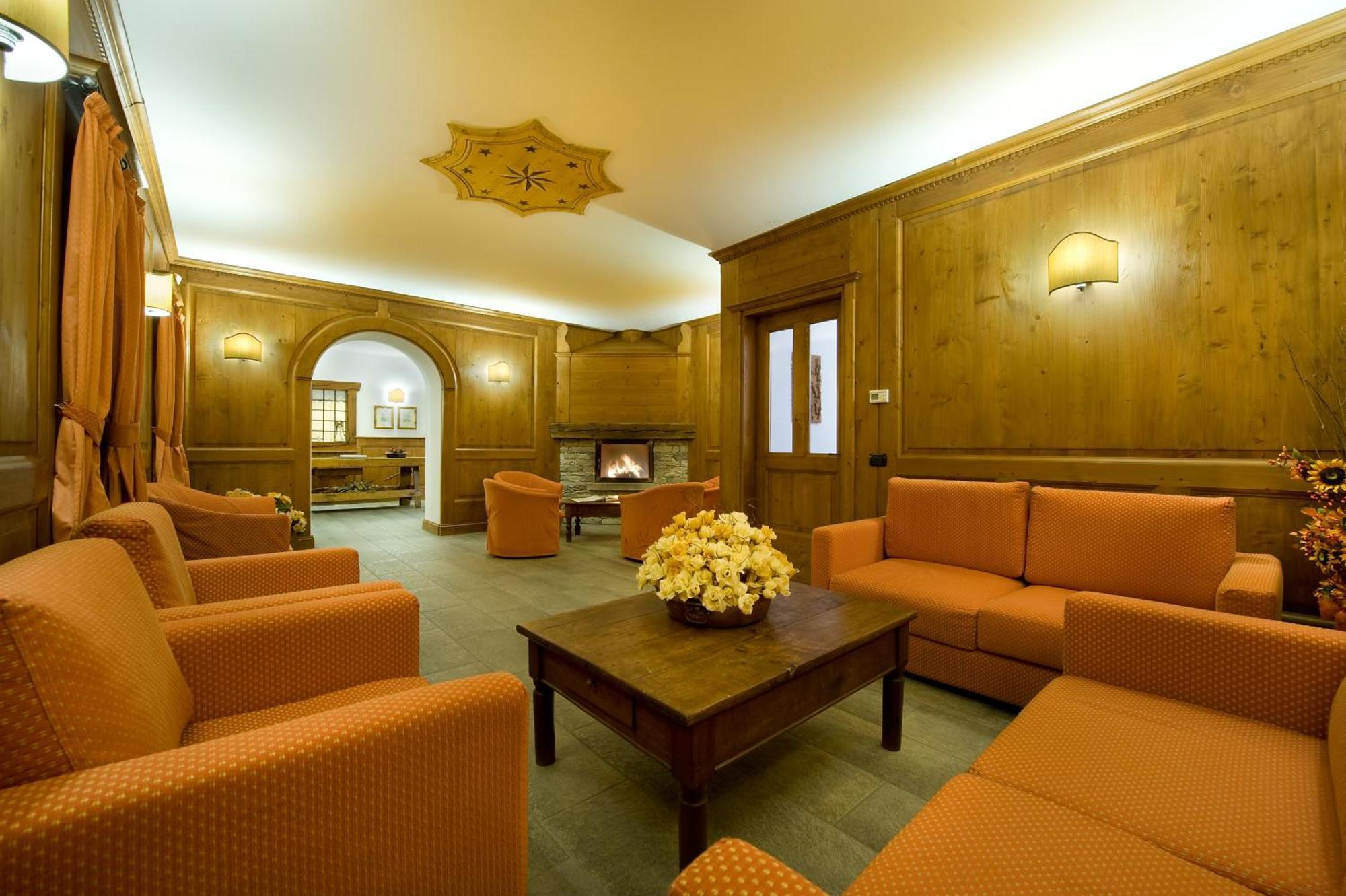 מאדסימו Residence Deborah מראה חיצוני תמונה